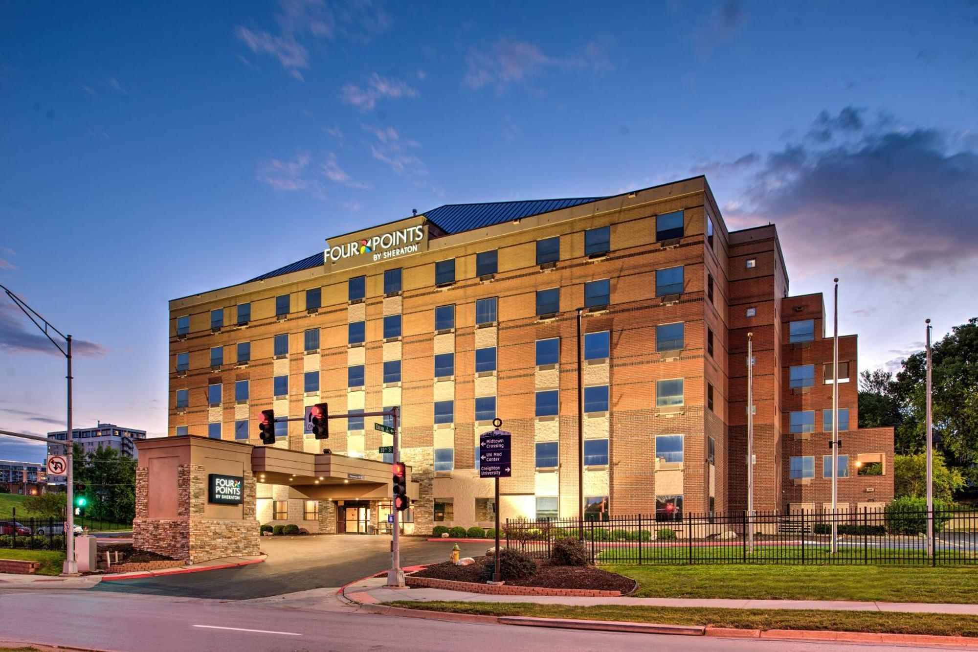Four Points By Sheraton Omaha Midtown Exterior foto